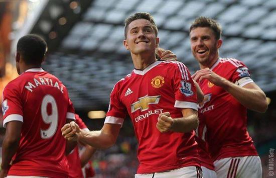 面对记者的 面对记者的