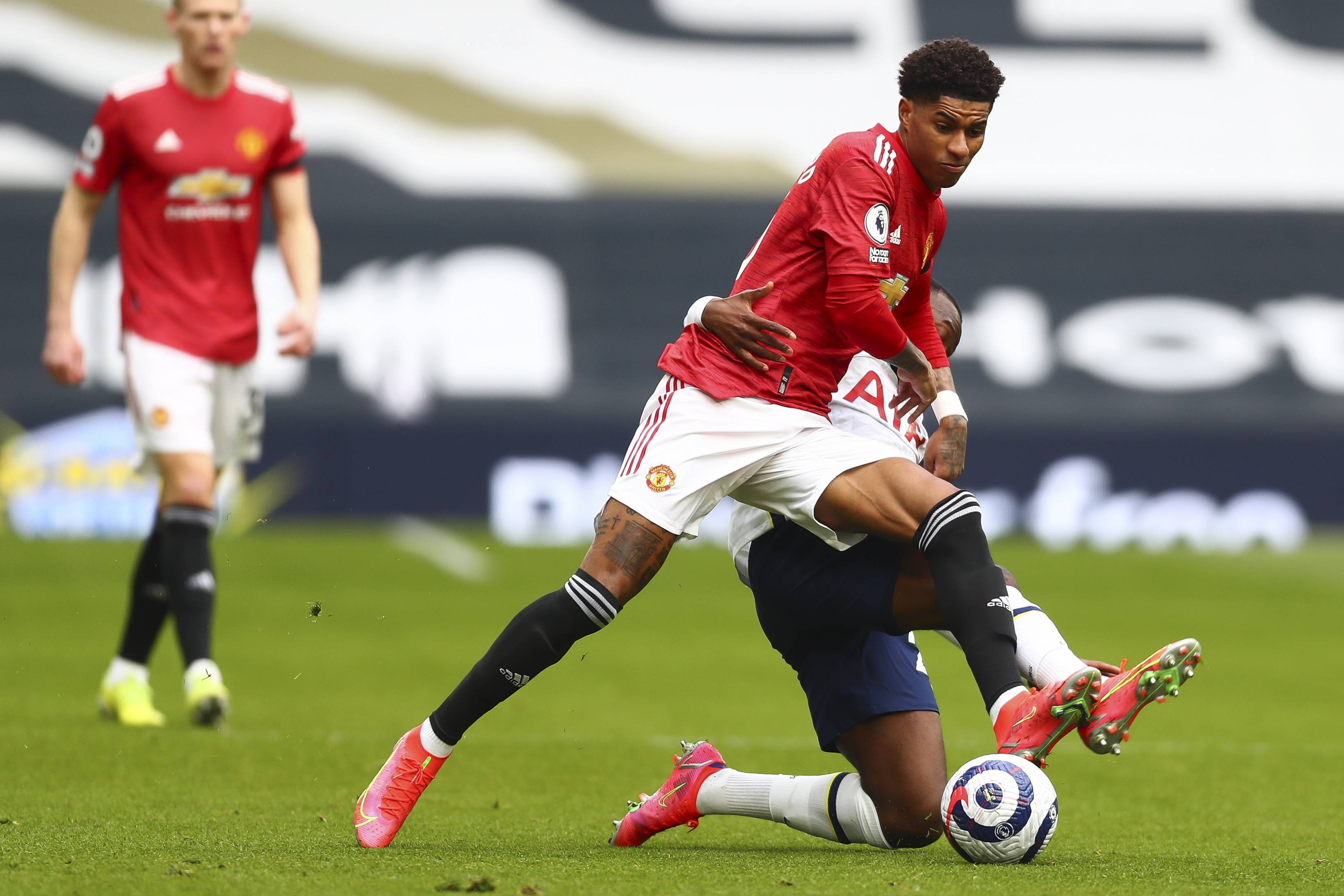 堅持夢想與 堅持夢想與